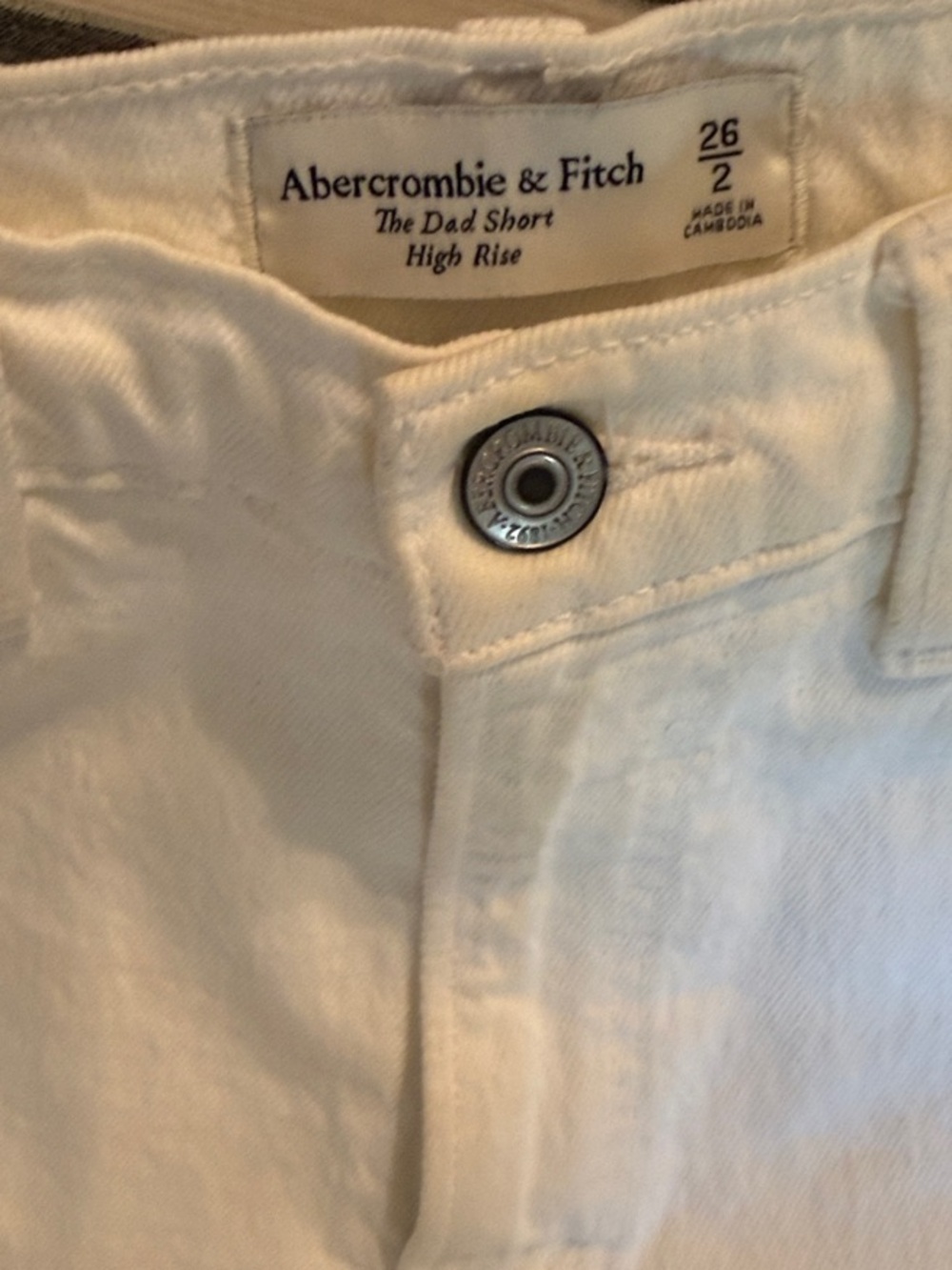 Abercrombie & Fitch Women’s White High-Rise Dad Shorts - Picture 3 of 5